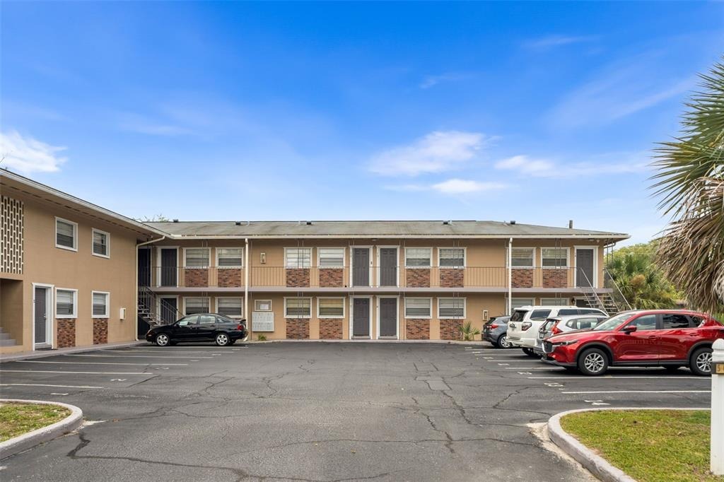 15th Ave, Gainesville, FL 32601
