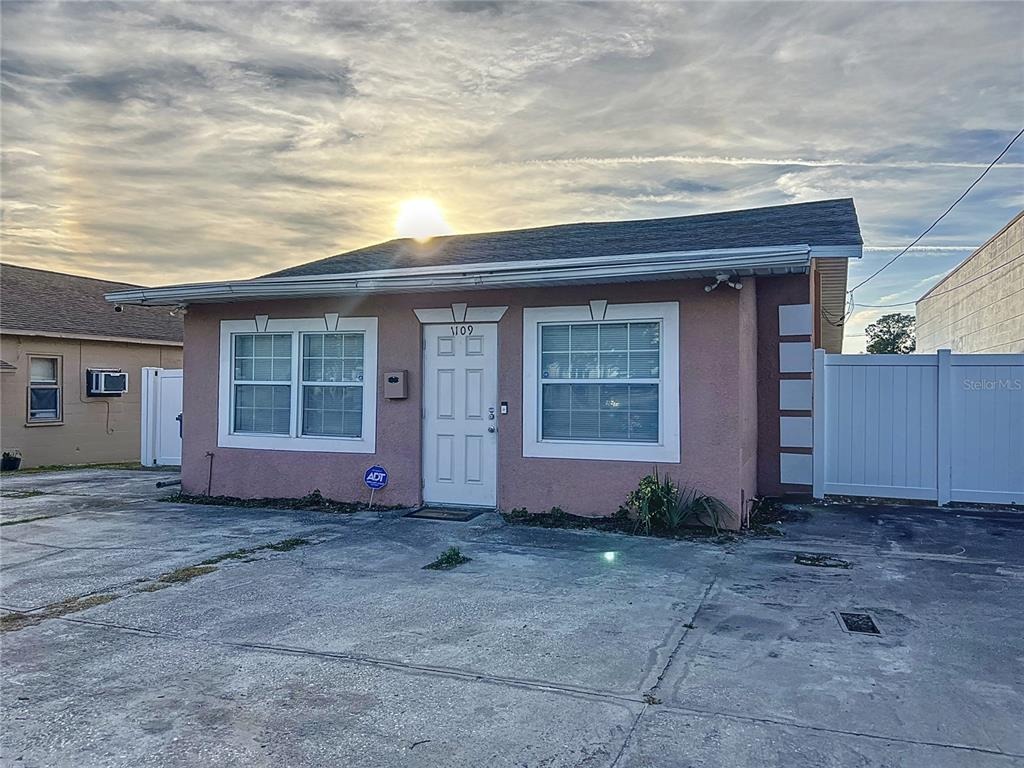 5th St, Winter Haven, FL 33880