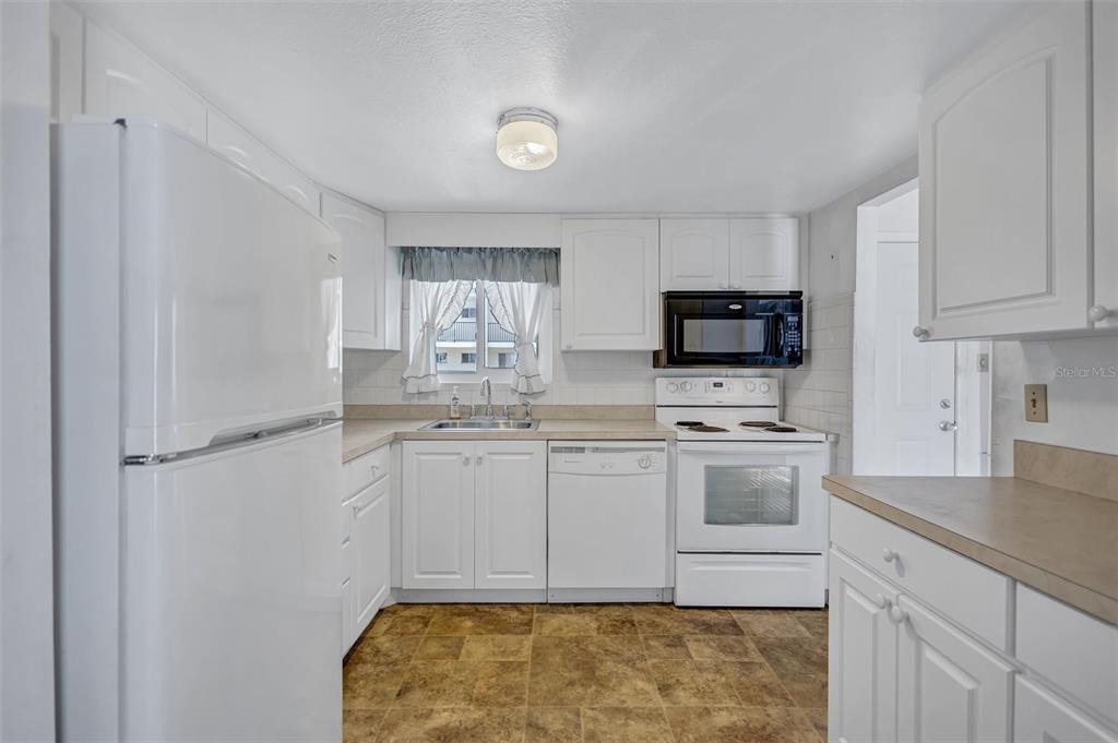 Sunset Dr, Bradenton, FL 34207 #1