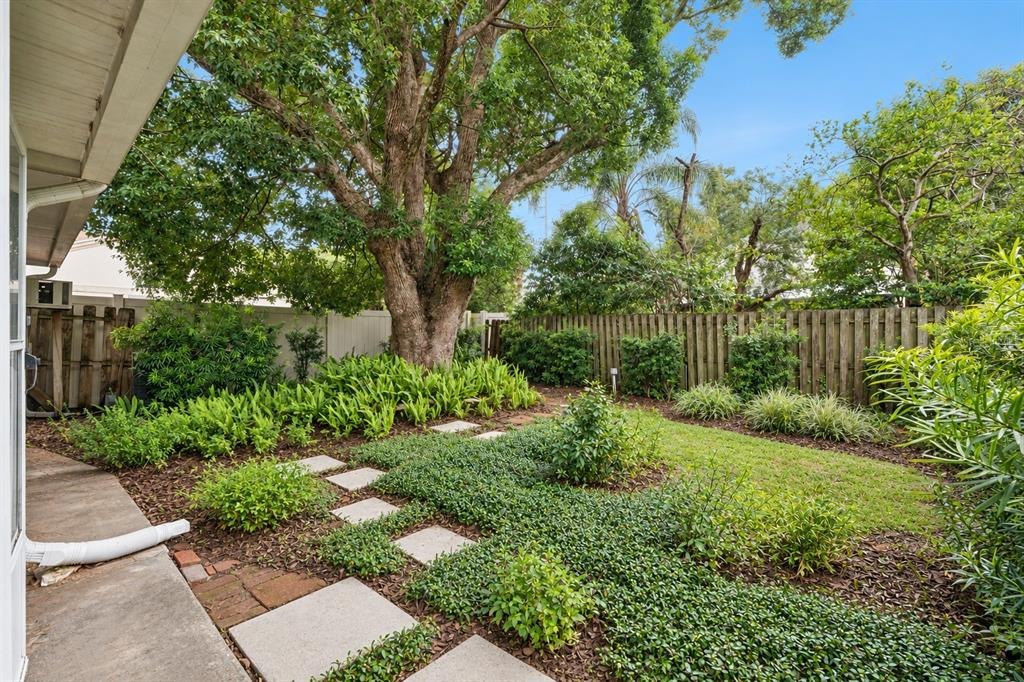 Rutland Ct, Orlando, FL 32812 #1