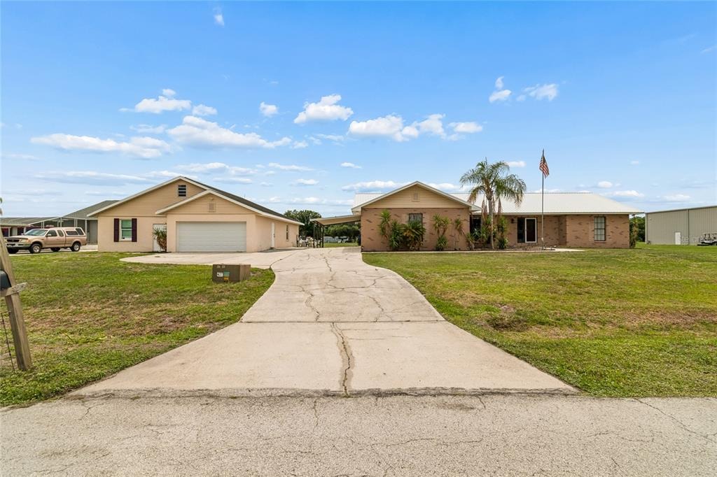 Southwind Dr, Mulberry, FL 33860