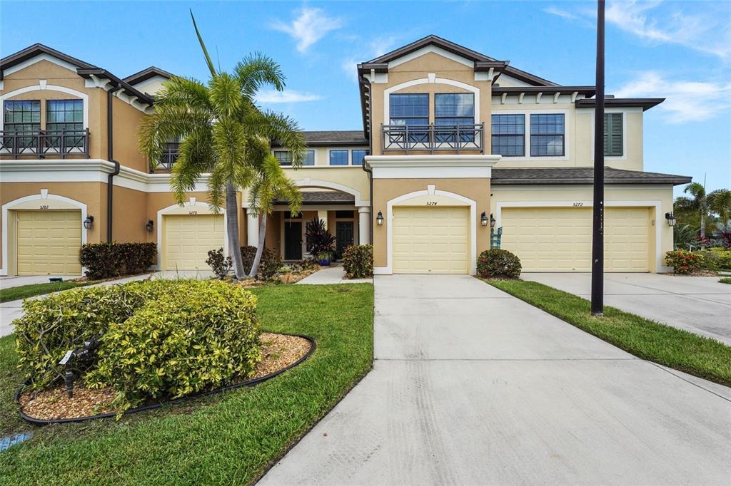 78th Street Cir, Bradenton, FL 34203