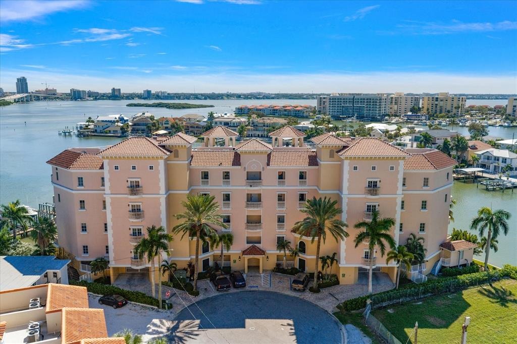 Brightwater Dr, Clearwater Beach, FL 33767