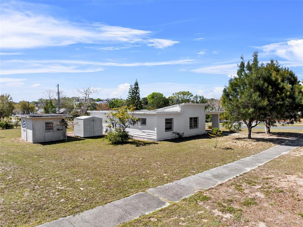 12th St, Lake Wales, FL 33853