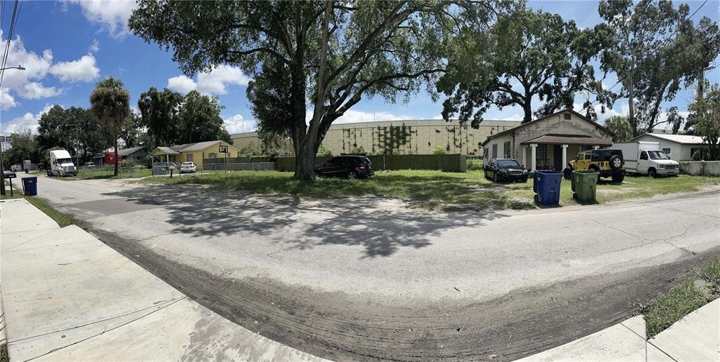 15th Ave, Tampa, FL 33605