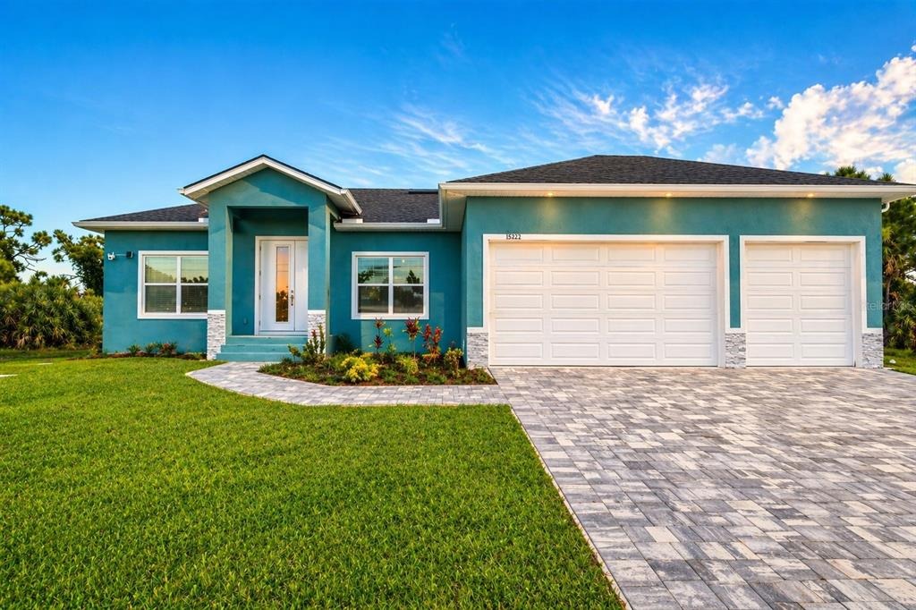 Lakeland Cir, Port Charlotte, FL 33981