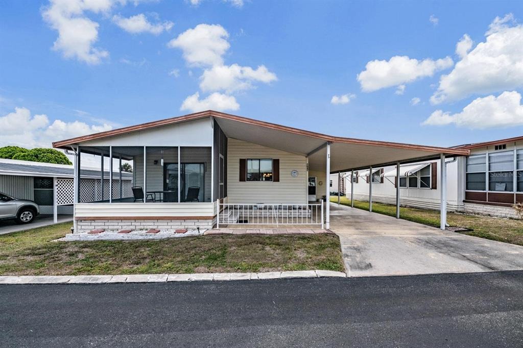El Matador St, Zephyrhills, FL 33541
