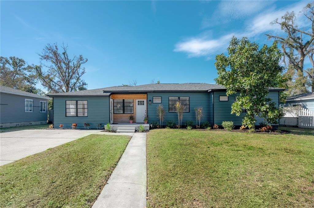 Marguerite St, Tampa, FL 33603
