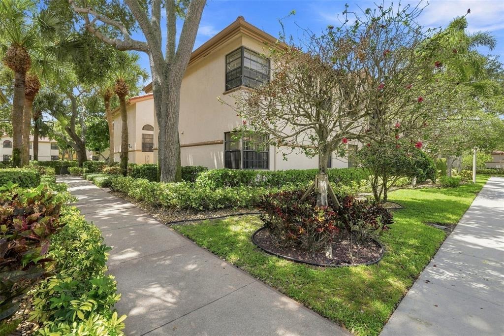 Europa Dr, Boynton Beach, FL 33437