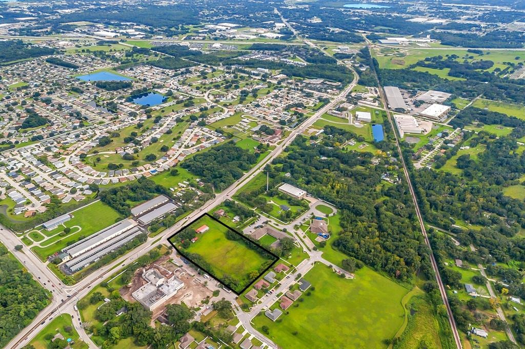 Kathleen Rd, Lakeland, FL 33810
