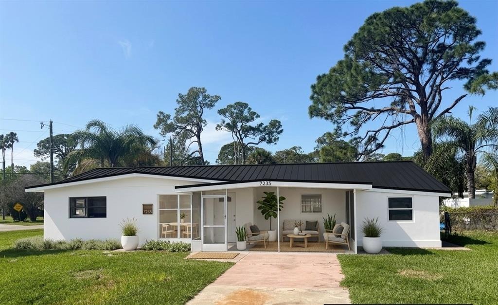 Royal Palm Dr, New Port Richey, FL 34652