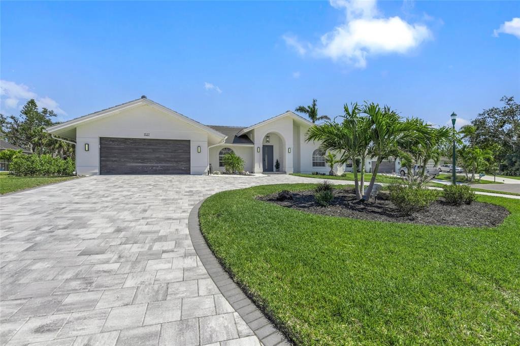 Buoy Ln, Osprey, FL 34229