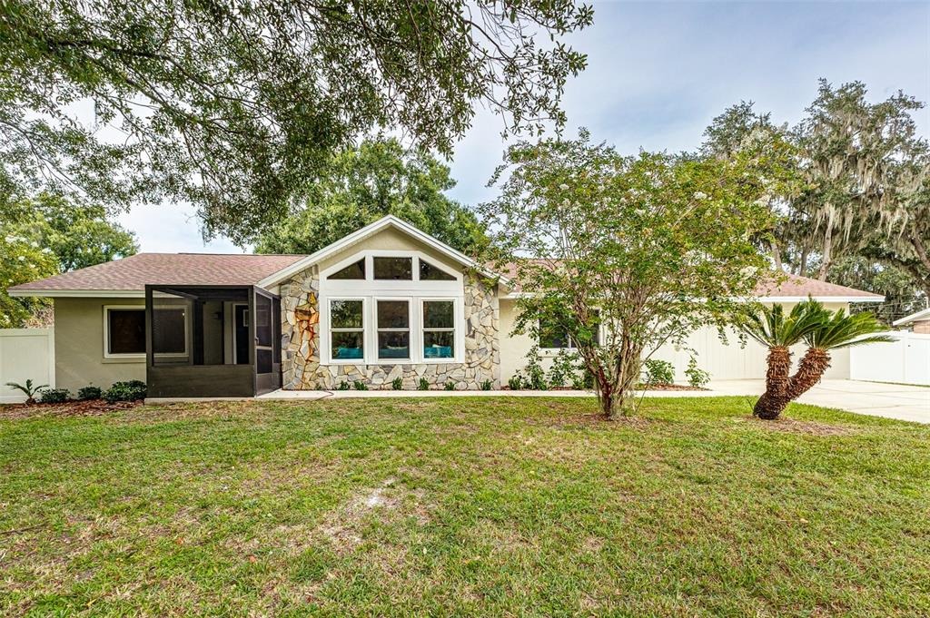 Forestbrook Dr, Lakeland, FL 33811