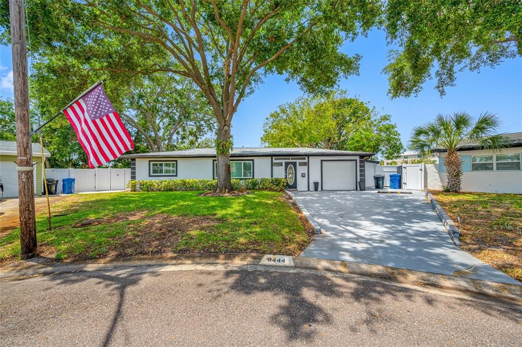 8th Way, Saint Petersburg, FL 33702