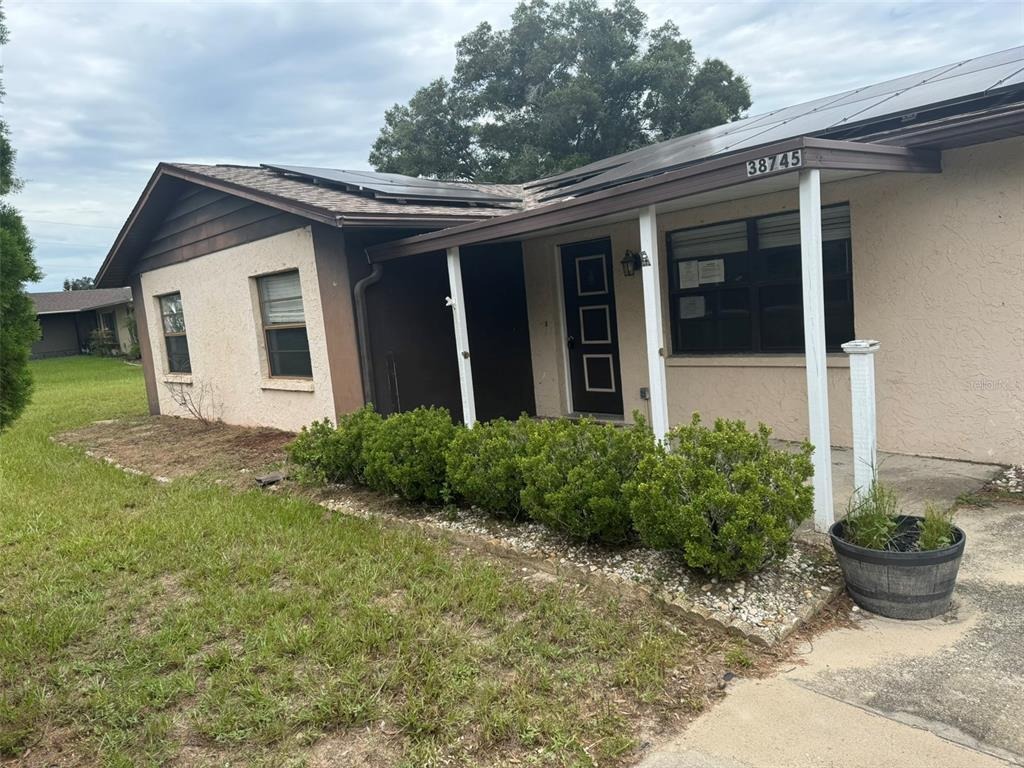 Cambridge Dr, Zephyrhills, FL 33540
