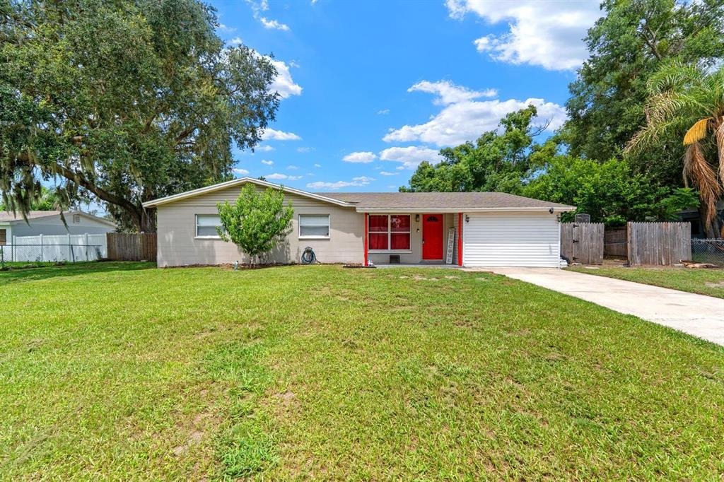 Joyce Dr, Lakeland, FL 33805