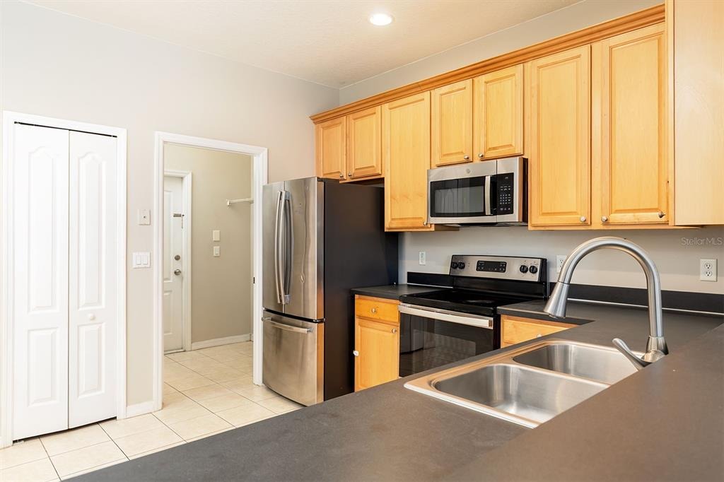 Shale Ridge Trl, Orlando, FL 32818 #1
