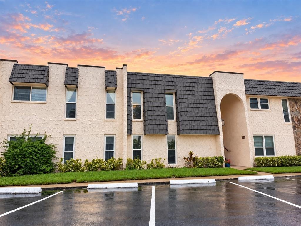 Fernwood Cir, Seminole, FL 33777