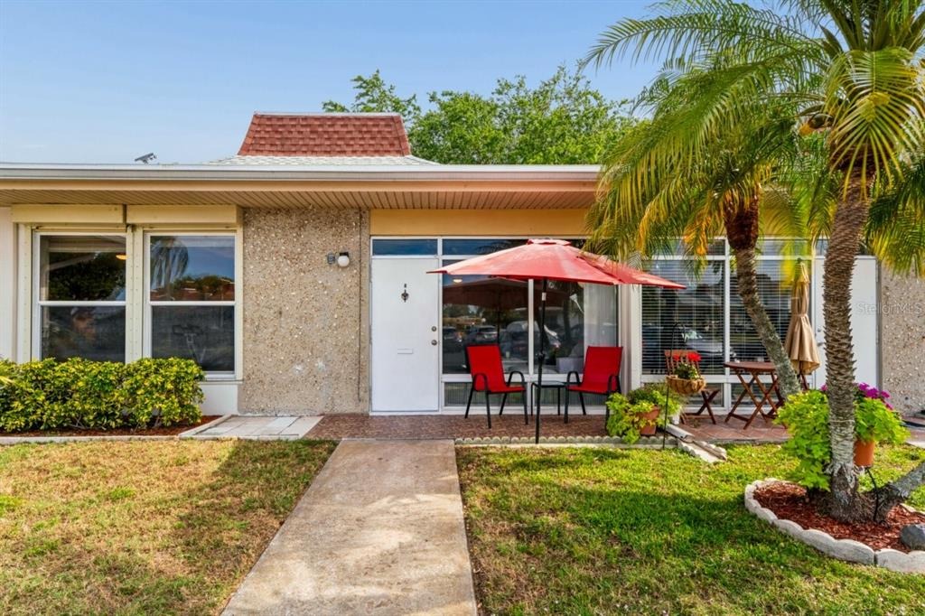 Tahitian Gardens Cir, Holiday, FL 34691