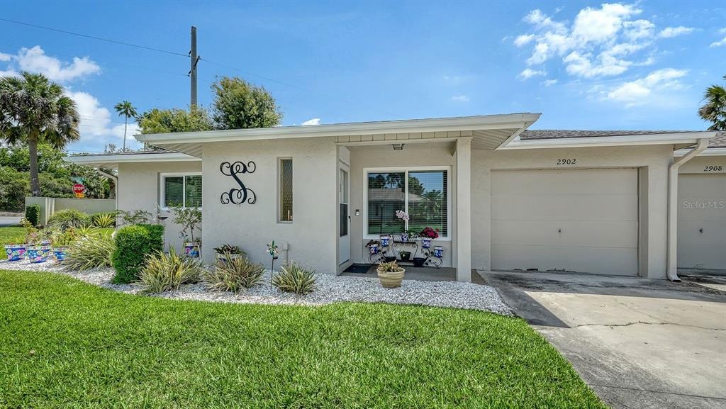 Captiva Gardens Dr, Sarasota, FL 34231