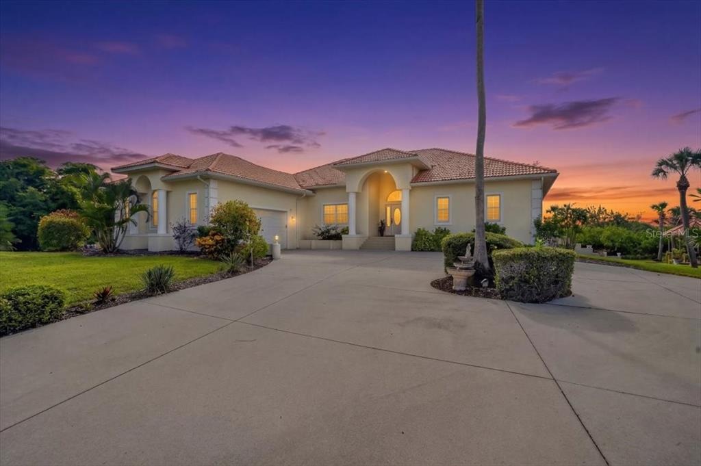 Brenda Ln, Nokomis, FL 34275