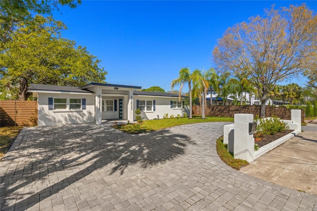West Shore Blvd, Tampa, FL 33629