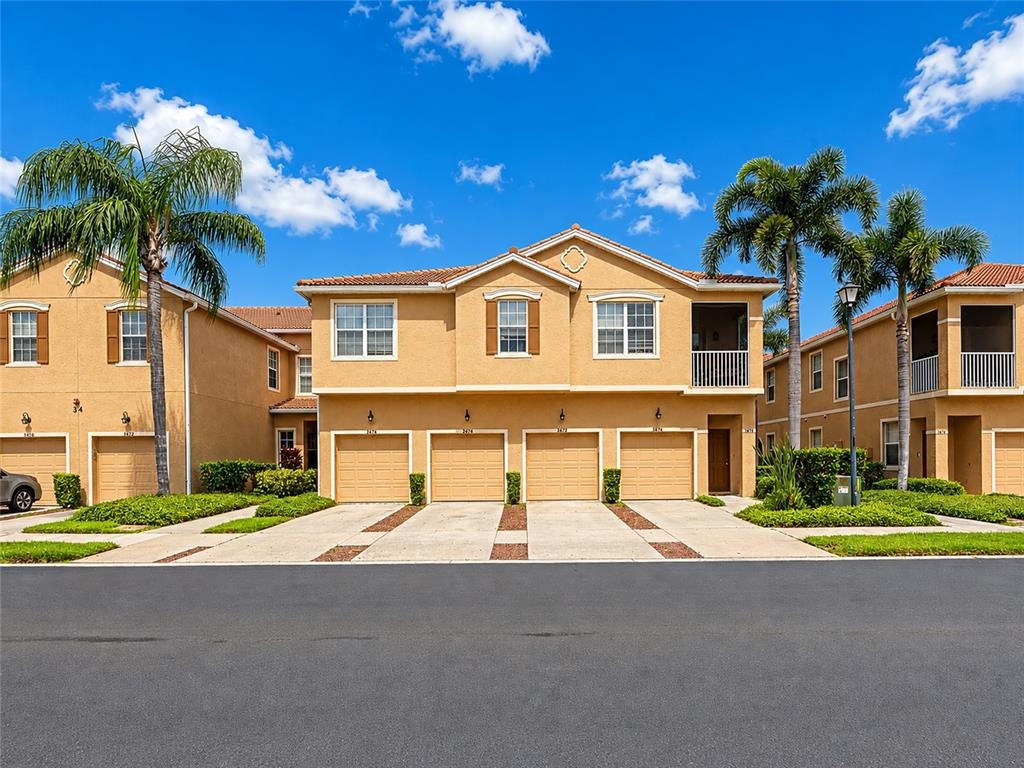 Parkridge Cir, Sarasota, FL 34243