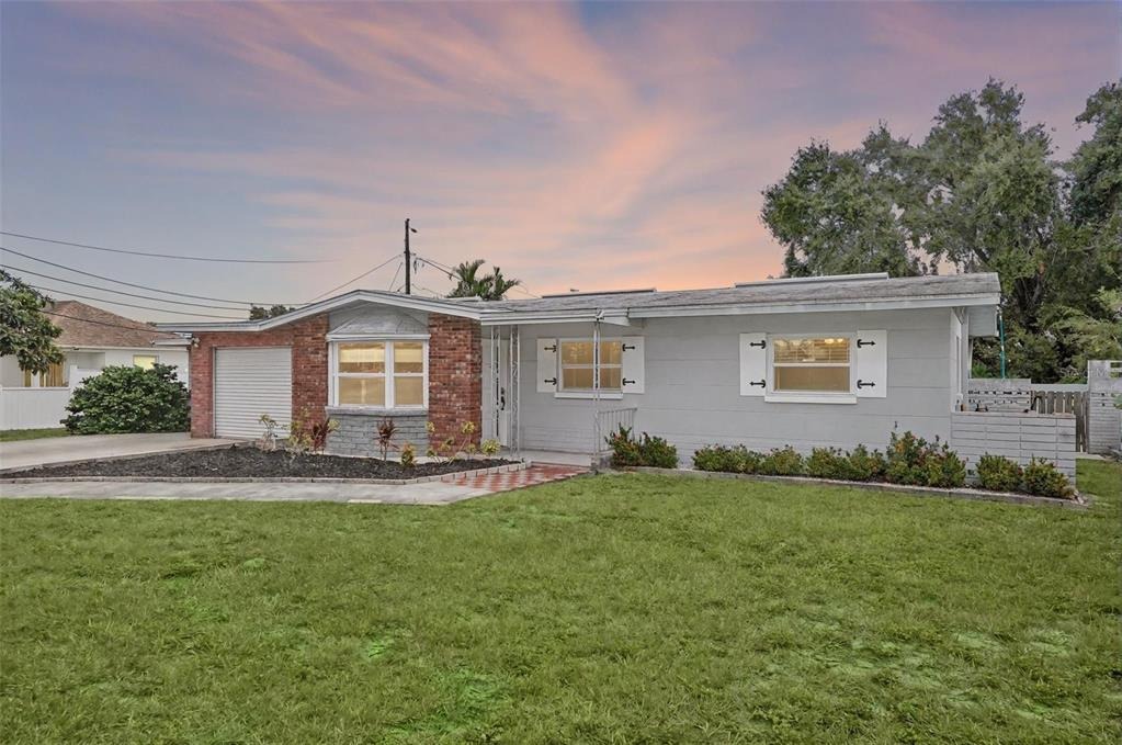 114th St, Largo, FL 33778
