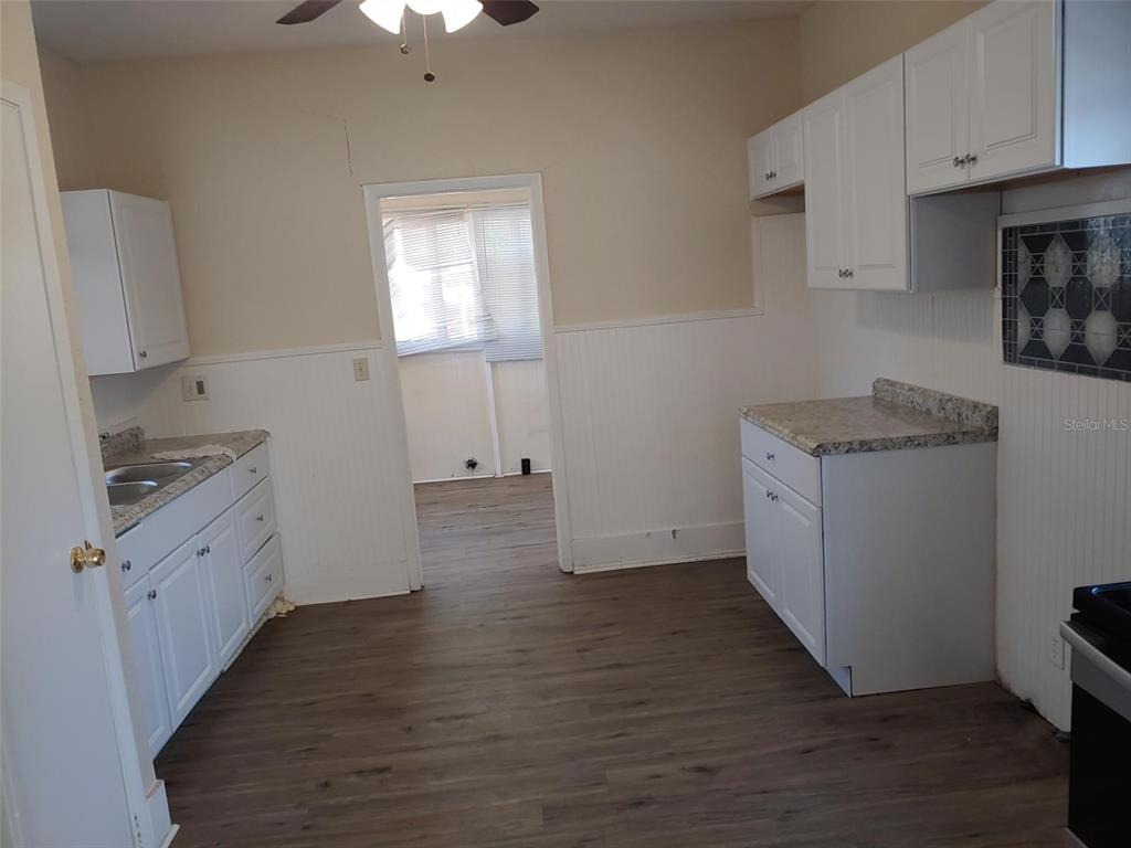 30th St, Saint Petersburg, FL 33712 #1