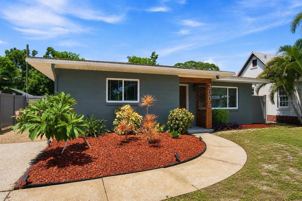 10th Ave, Saint Petersburg, FL 33713