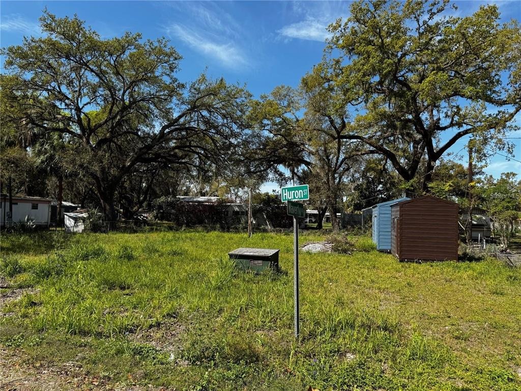 Huron St, Zephyrhills, FL 33541