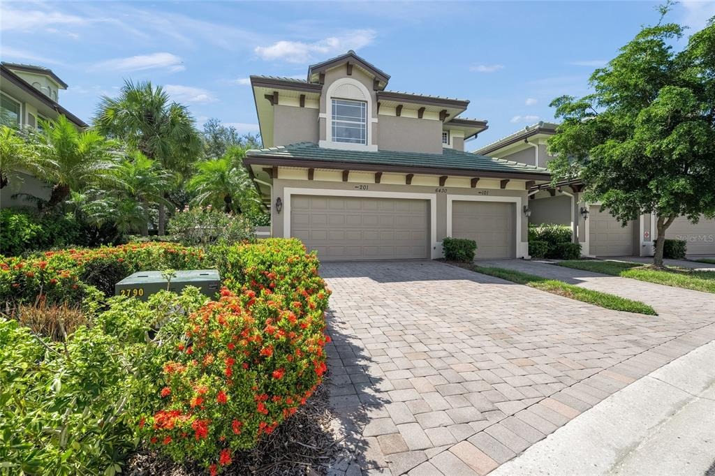 Moorings Point Cir, Lakewood Ranch, FL 34202