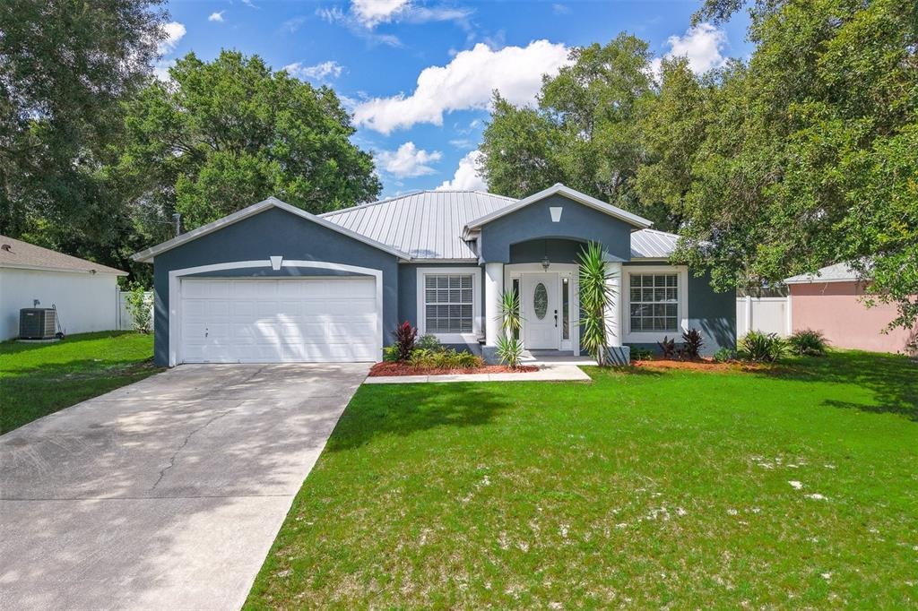 Walts Ave, Deland, FL 32724