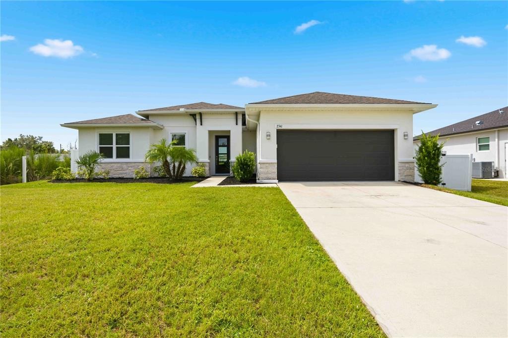 Snug St, North Port, FL 34286