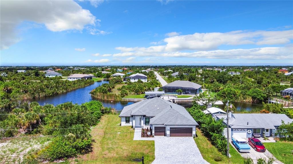 Montmarte Ave, Port Charlotte, FL 33981