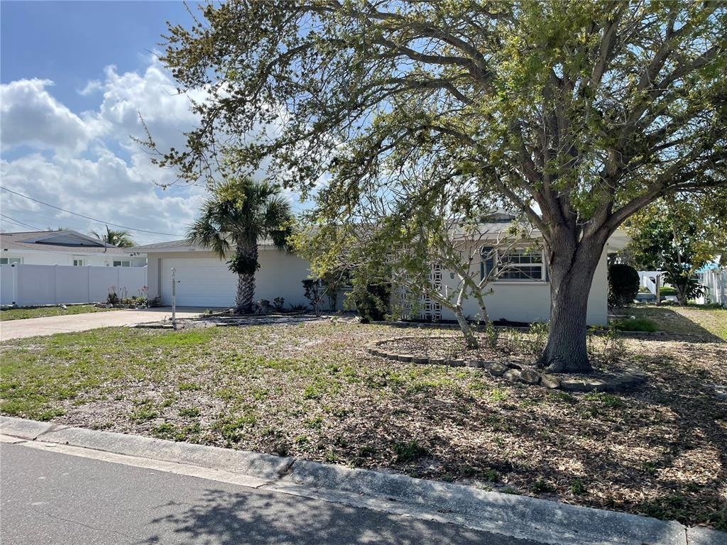 Sandpiper Rd, Bradenton, FL 34209