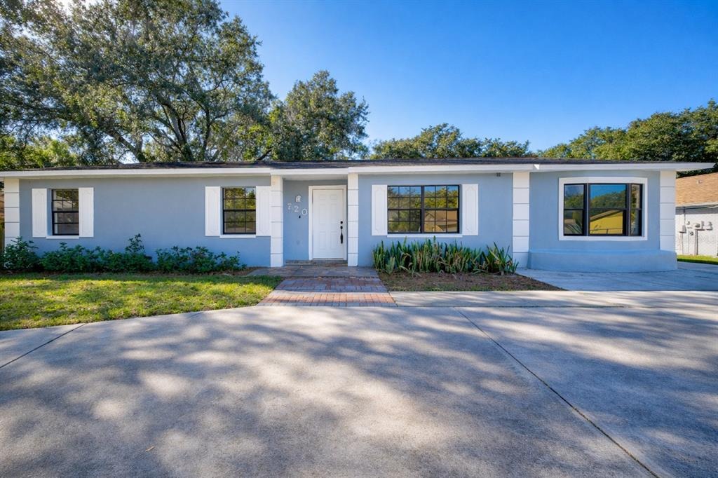 Swiss Dr, Lakeland, FL 33810