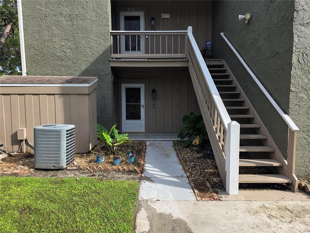 Peregrine Ave, Orlando, FL 32819