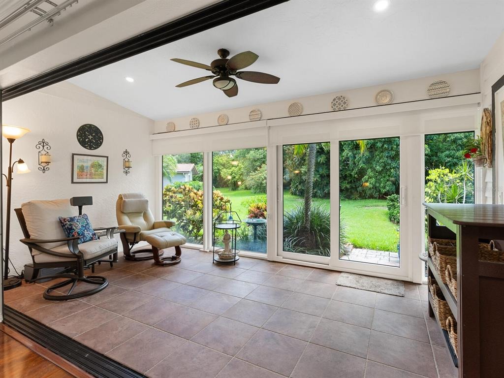 Wilshire Cir, Sarasota, FL 34238 #1