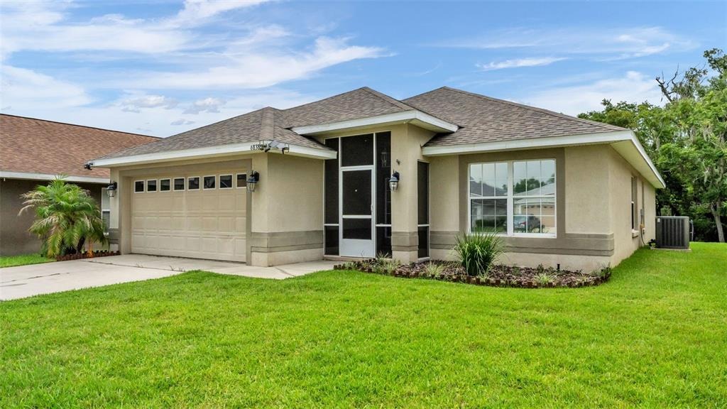 Shimmering Dr, Lakeland, FL 33813