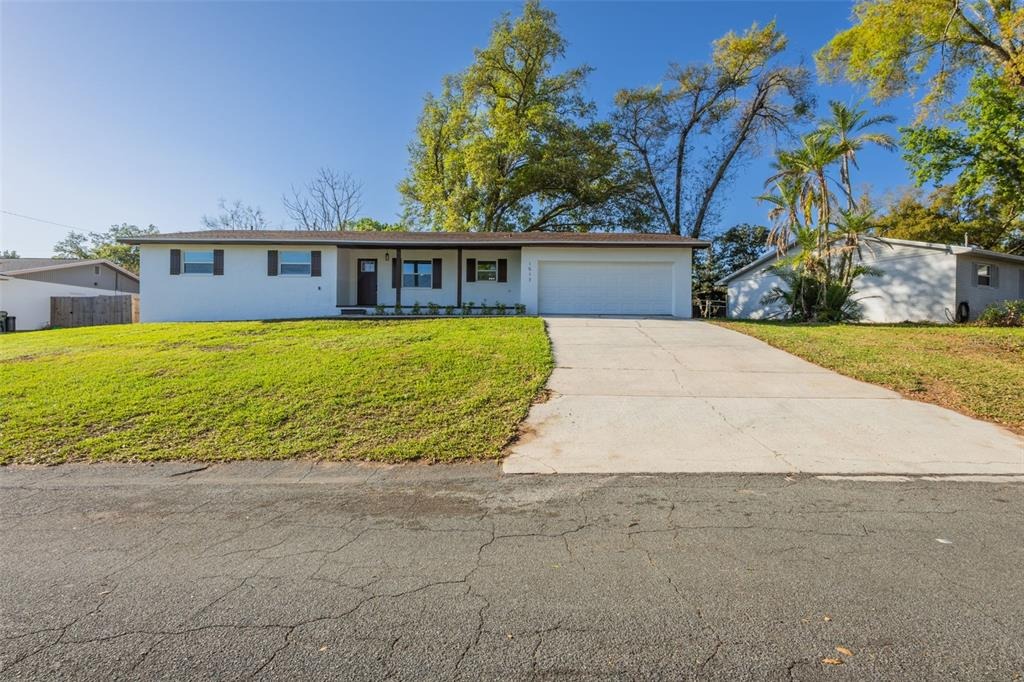 Hallam Ct, Lakeland, FL 33813