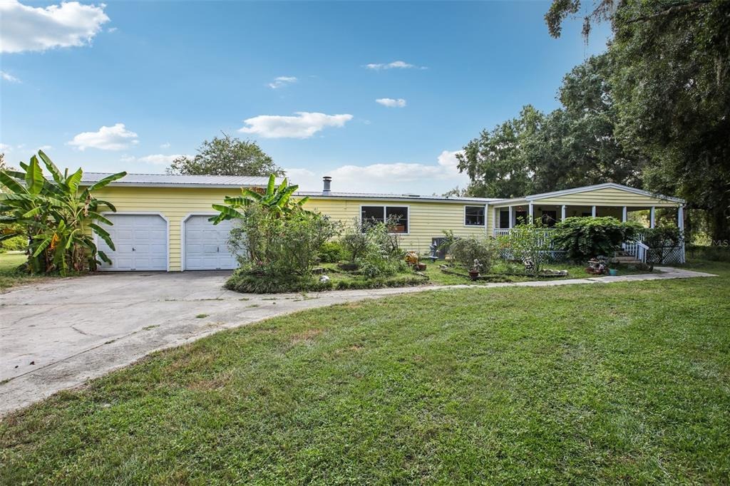 Bruton Rd, Plant City, FL 33565