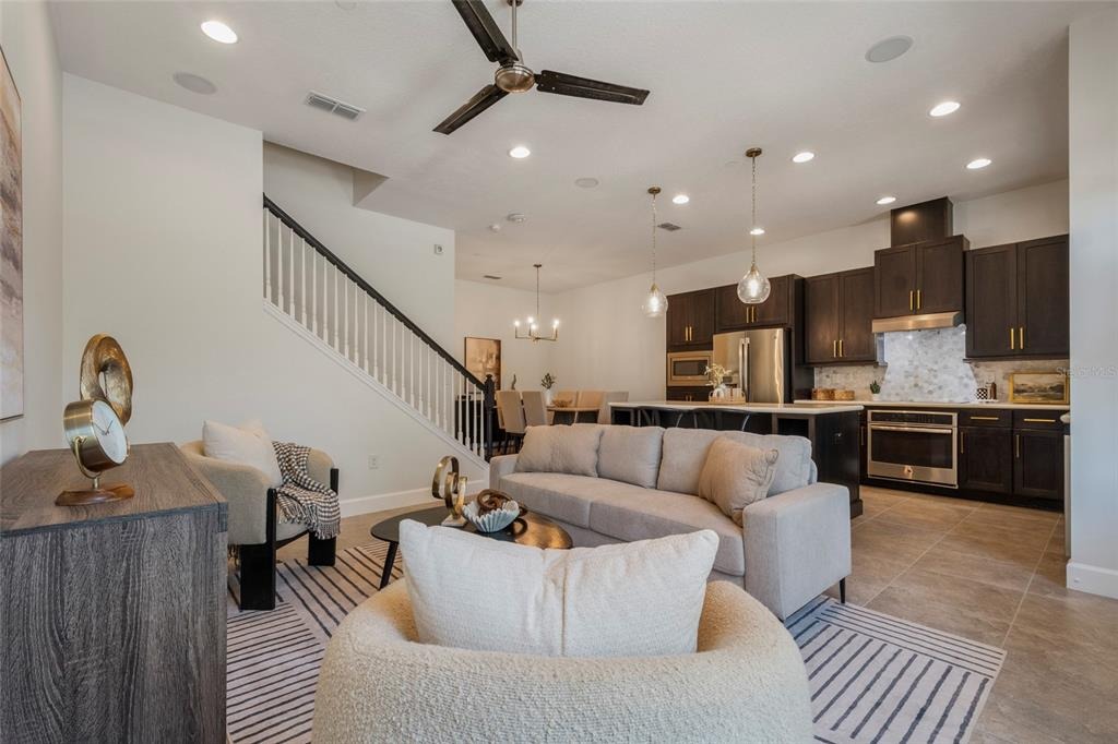 Laureate Blvd, Orlando, FL 32827 #1
