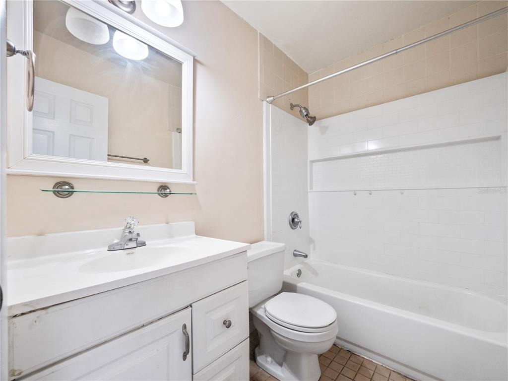 Peregrine Ave, Orlando, FL 32819 #1