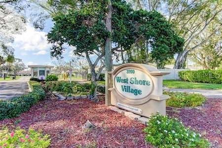 40th Way, Saint Petersburg, FL 33711