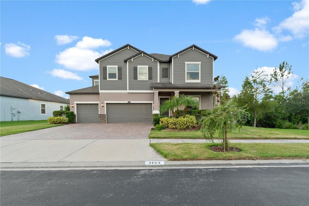 Hilliard Dr, Wesley Chapel, FL 33543