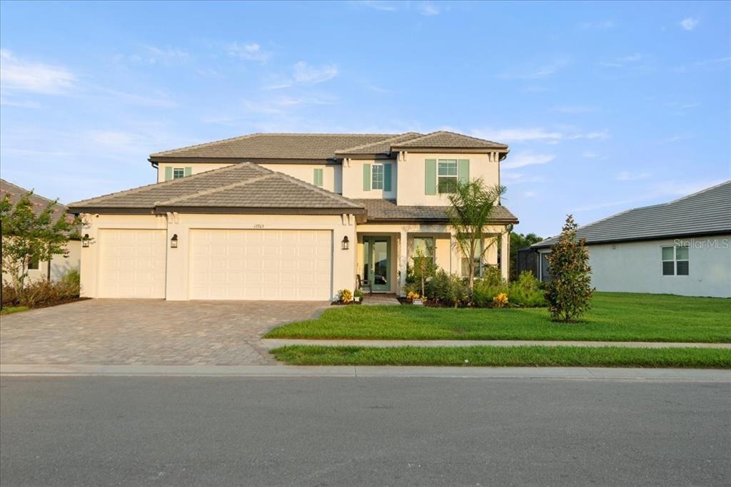 Savory Mist Cir, Bradenton, FL 34211