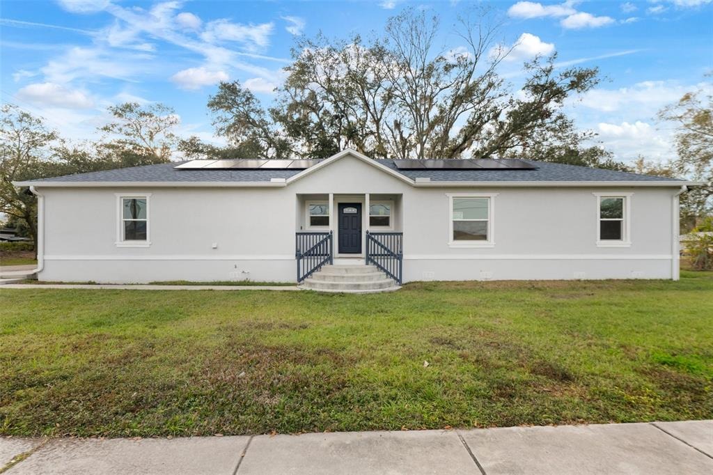 Alsobrook St, Plant City, FL 33563