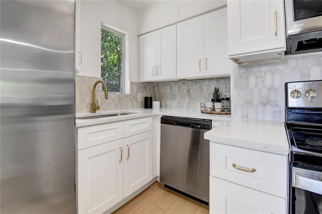 38th Ave, Saint Petersburg, FL 33705 #1
