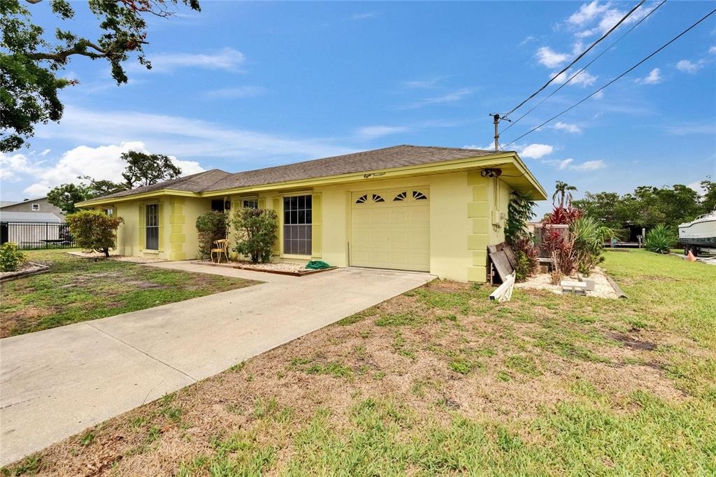 Seabreeze Dr, Ruskin, FL 33570 #1